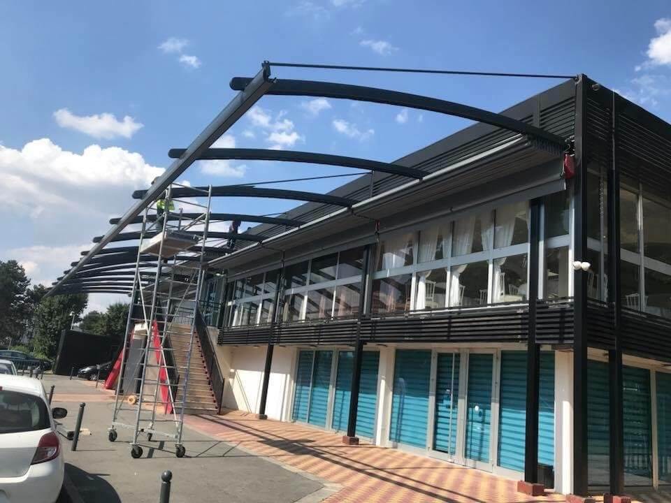 oval 1